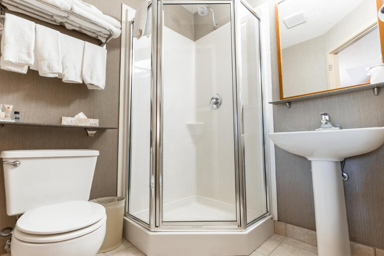 Canmore Inn & Suites Eksteriør bilde