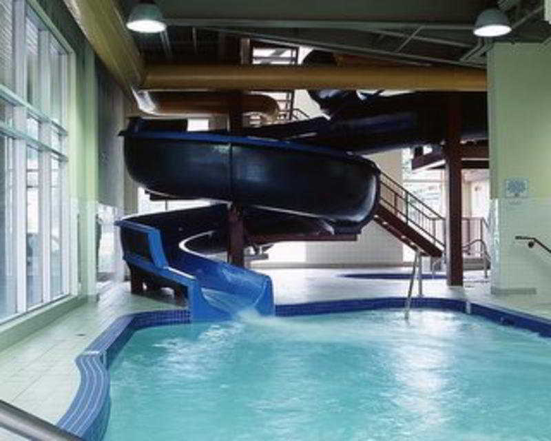 Canmore Inn & Suites Eksteriør bilde